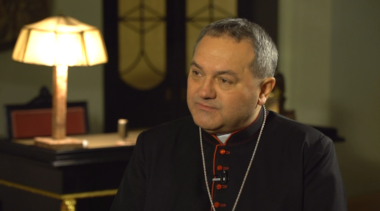 Keresztutunk – Nagyheti interjú Felföldi László pécsi megyéspüspökkel